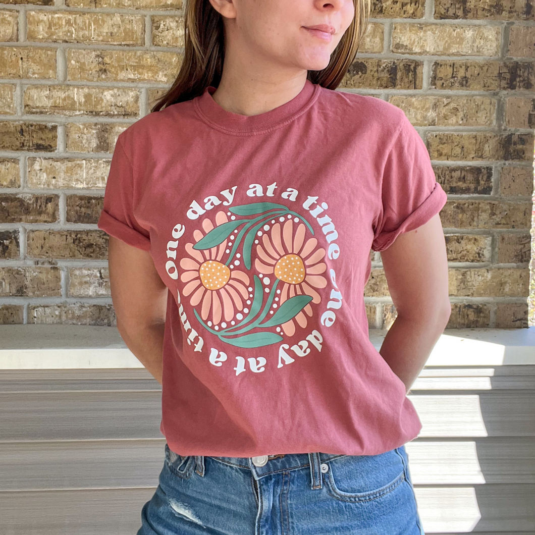 One day at a time - Raspberry Tee